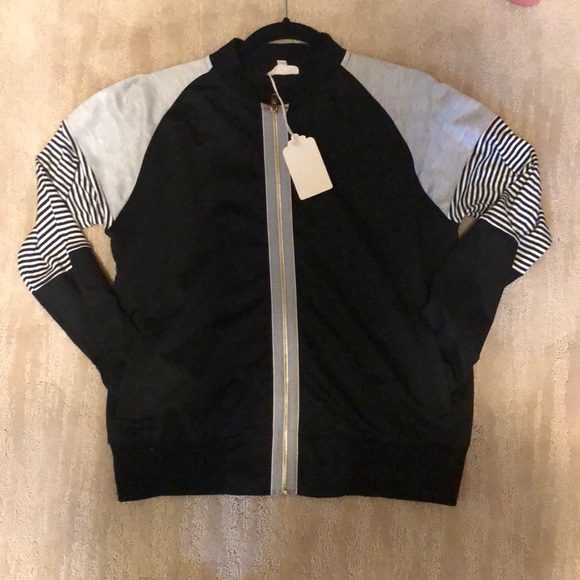 NWT Hem&Thread Sweater - Picture 5 of 6